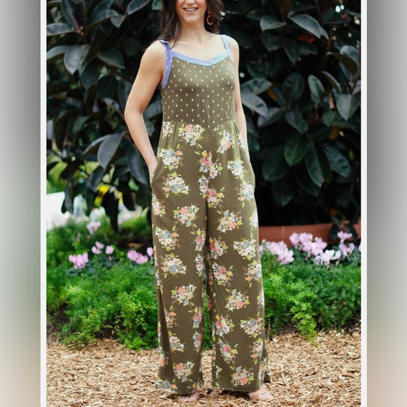 Matilda Jane Floral Work of Art Jumpsuit Wide Leg Smocked-Back Size XS NWT - Picture 1 of 10